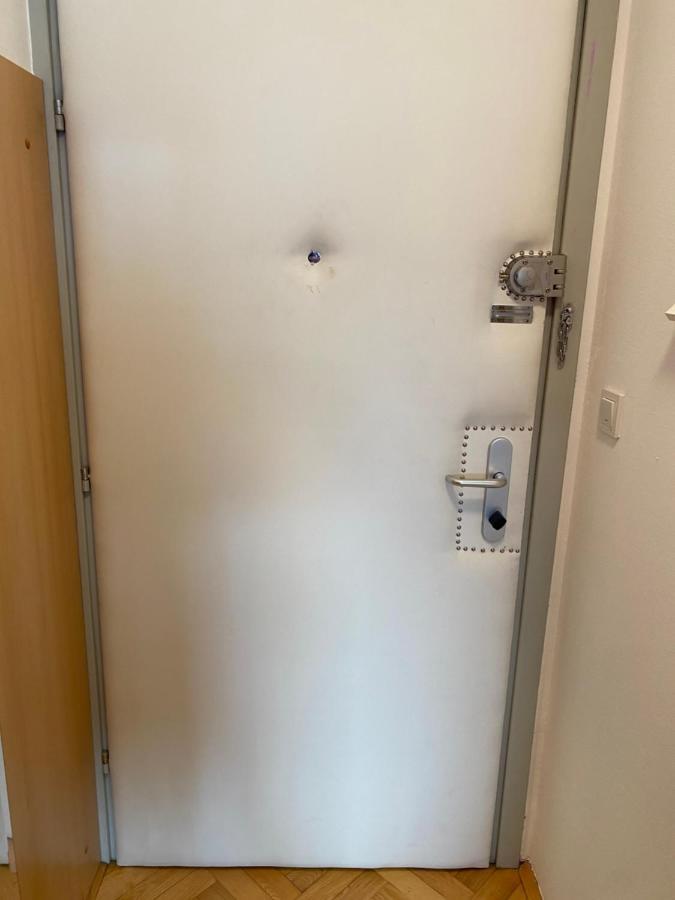 Self Check-In Studio With Wi-Fi And Parking Place Apartment Zagreb Ngoại thất bức ảnh